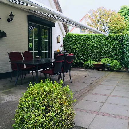 Dom wakacyjny 63 Heel