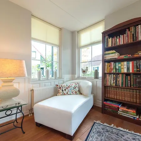 Dom wakacyjny 63 Heel