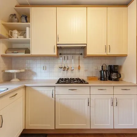 Dom wakacyjny 63 Heel